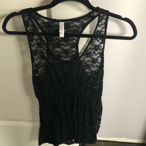 Cute black lace top! Size medium